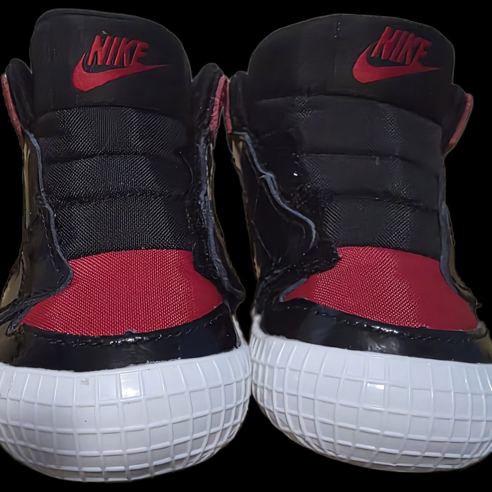 ​Jordan 1 Crib Bootie Black/Varsity Red-White - Size 3c - Picture 8 of 8